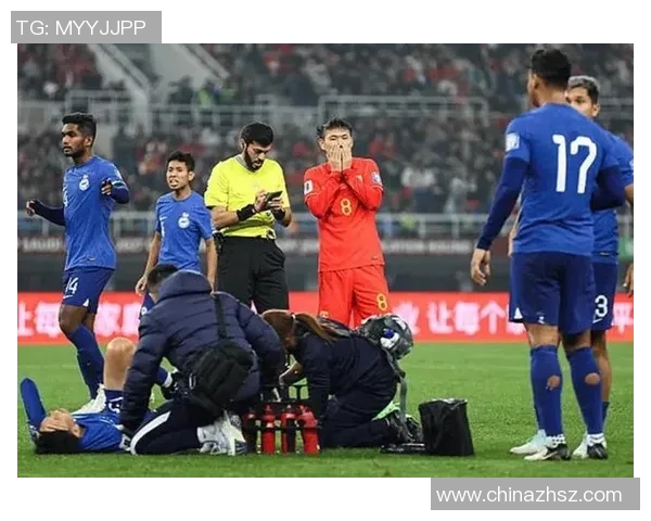 中国足球：新一届国家队集结备战世预赛 球迷期待年轻球员崭露头角